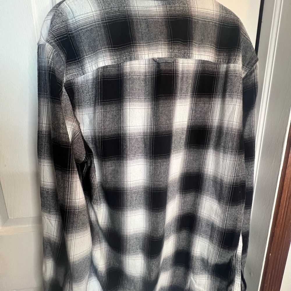 Urban Pipeline medium, black, and white flannel - Picture 3 of 7